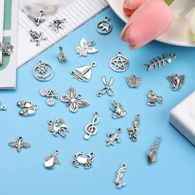 100pcs Metal Mixed  Vintage Bracelet and Neacklace Accessories