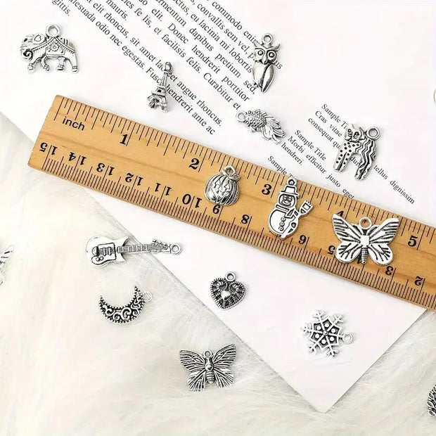 100pcs Metal Mixed  Vintage Bracelet and Neacklace Accessories